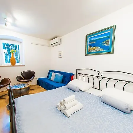 Sunny Star Apartment Split