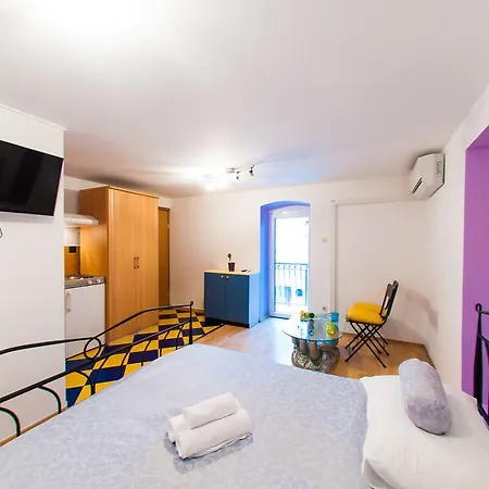 Sunny Star * Сплит